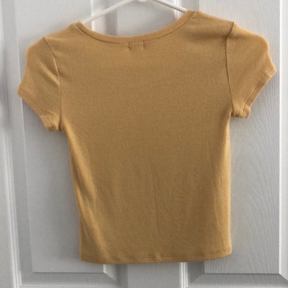 t-shirt - Picture 2 of 4